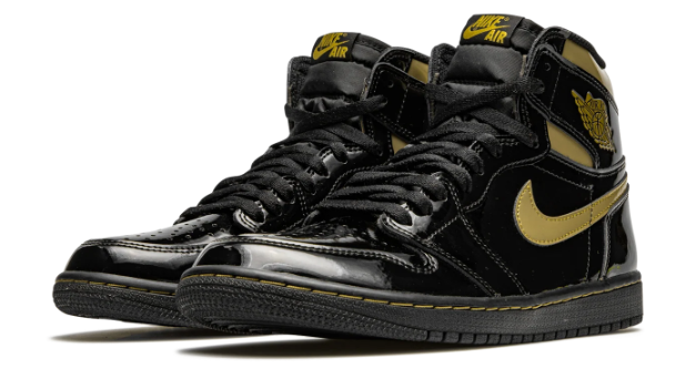 Air Jordan 1 High OG 'Black Metallic Gold' | 555088-032