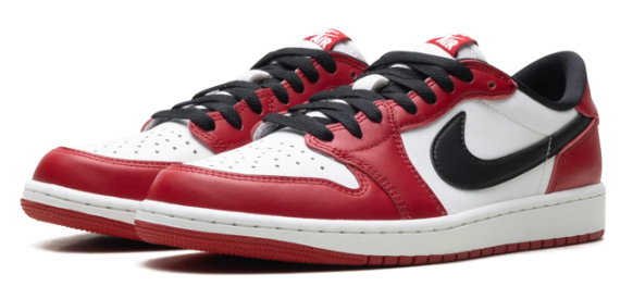 Air Jordan 1 Retro Low OG 'Chicago' Sneakers (2025) | HQ6998-600